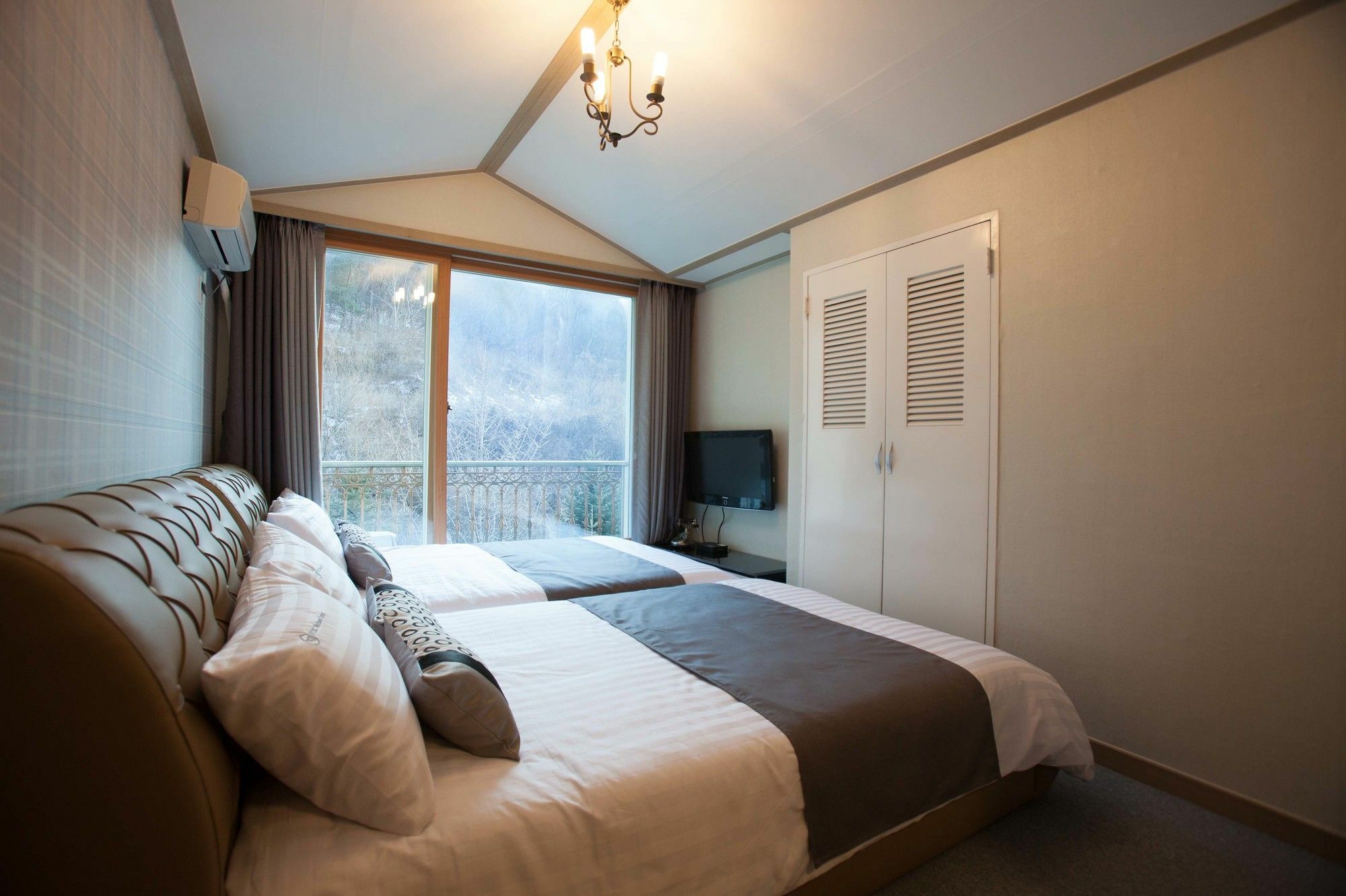 Caviar Park Hotel & Resort Капхьон Екстериор снимка